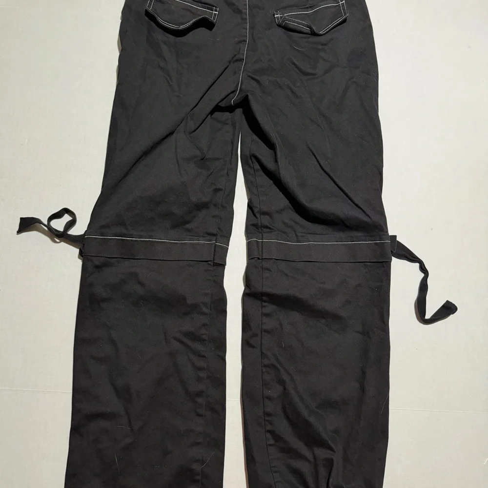 Capsule Brand Black Cargo style baggy Pants w/White stitching Women's Small #630